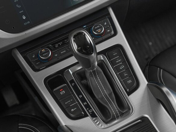 2020 Geely Atlas I, коричневый, 1649000 рублей - вид 17