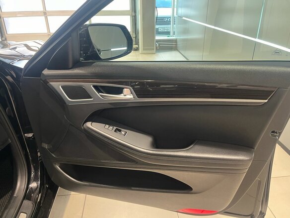 2019 Genesis G80 I, чёрный, 2099000 рублей - вид 17