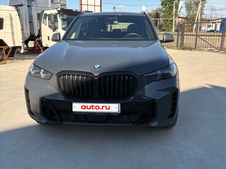 2023 BMW X5 40i IV (G05/G18) Рестайлинг, серый, вид 5