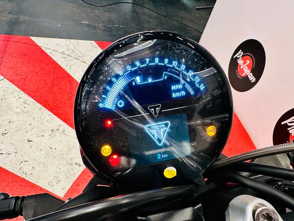 2026 Triumph Trident 660, серый, 1050000 рублей - вид 8