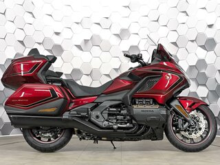 2025 Honda GL 1800 Gold Wing, красный, 3399000 рублей, вид 3