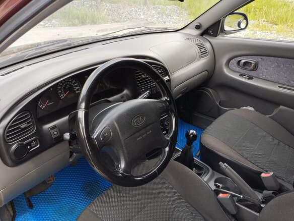 2006 Kia Spectra I Рестайлинг 2, красный, 400000 рублей - вид 8