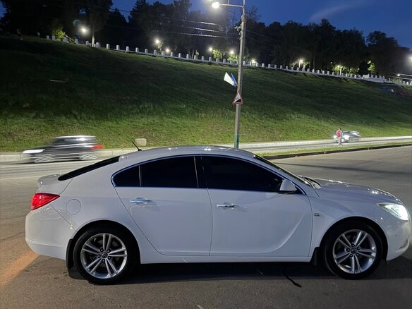 2012 Opel Insignia I, белый, 990000 рублей - вид 4