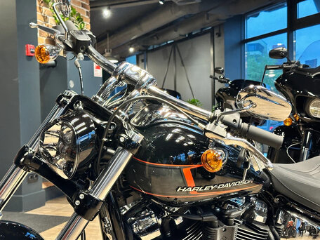 2023 Harley-Davidson Breakout, чёрный, 2250000 рублей, вид 3