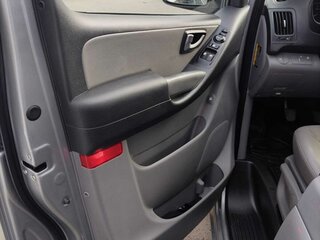 2020 Hyundai Grand Starex, серебристый, 1900000 рублей, вид 4