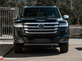 2025 Toyota Land Cruiser 300 Series, чёрный, 15990000 рублей, вид 2