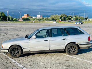 1992 BMW 5 серии 520i III (E34), серебристый, 250000 рублей, вид 4