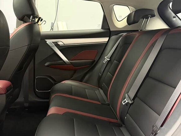2023 Geely Binyue I Рестайлинг, белый, 1250000 рублей - вид 18