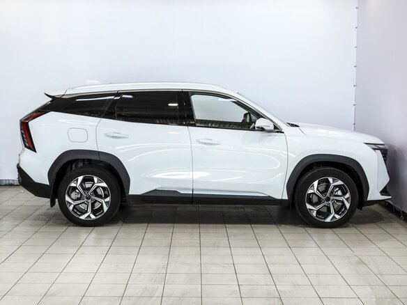 2024 Geely Atlas II, белый, 2899000 рублей - вид 4
