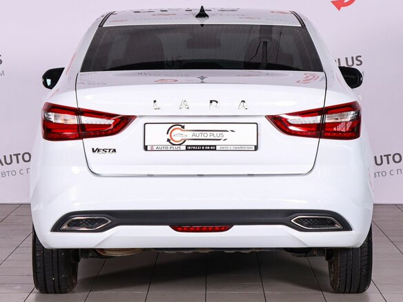2024 Lada (ВАЗ) Vesta I Рестайлинг (NG), белый - вид 3