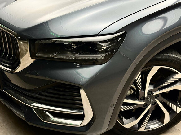 2023 Geely Monjaro I, серый, 2900000 рублей - вид 9