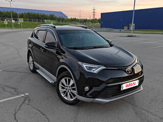 2016 Toyota RAV4 IV (XA40) Рестайлинг, чёрный, 2600000 рублей, вид 3