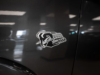 2026 Ram 1500 Crew Cab eTorque V Рестайлинг, серый, 11050000 рублей, вид 4