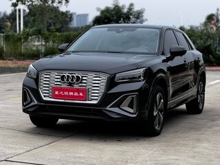 2022 Audi Q2 L e-tron I Рестайлинг, чёрный, 2266666 рублей, вид 3