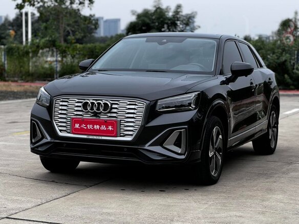 2022 Audi Q2 L e-tron I Рестайлинг, чёрный, 2266666 рублей - вид 2