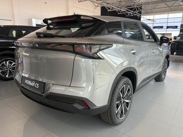 2026 Omoda C5 II, серебристый, 2629000 рублей - вид 4