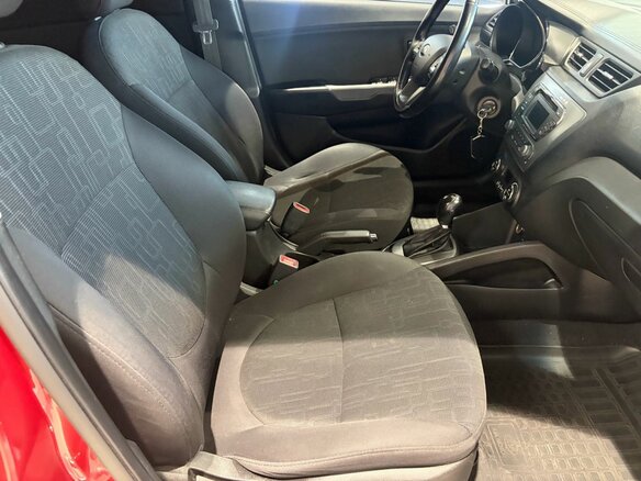 2014 Kia Rio 6-speed III, красный, 999000 рублей - вид 14
