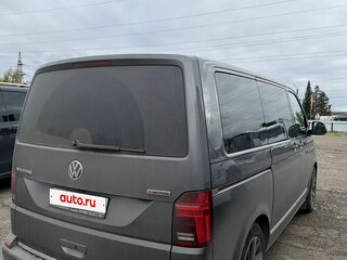 2022 Volkswagen Multivan T6 Рестайлинг, серый, 7200000 рублей, вид 2
