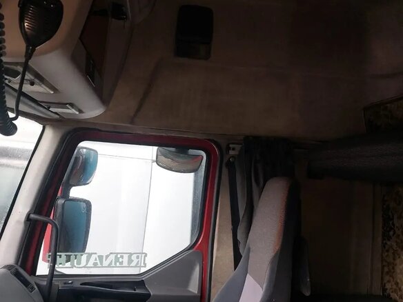 2005 Renault Premium, красный, 1900000 рублей - вид 9