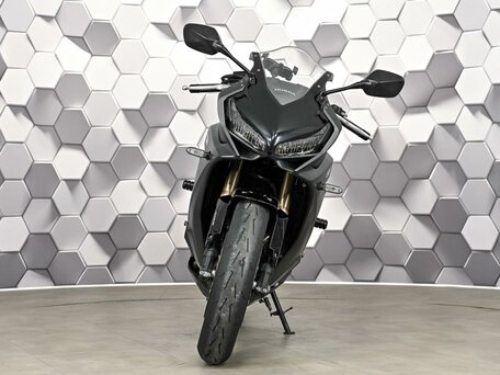 2022 Honda CBR 650R, чёрный, 899000 рублей, вид 5