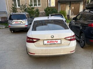 2016 Skoda Superb III, белый, 1550000 рублей, вид 3