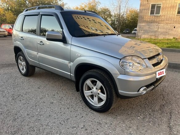 2014 Chevrolet Niva I Рестайлинг, серебристый, 678000 рублей - вид 11