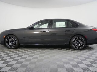 2026 BMW 7 серии 760i xDrive VII (G70), серый, 22795641 рублей, вид 4