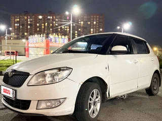 2012 Skoda Fabia II Рестайлинг, белый, 635000 рублей, вид 2