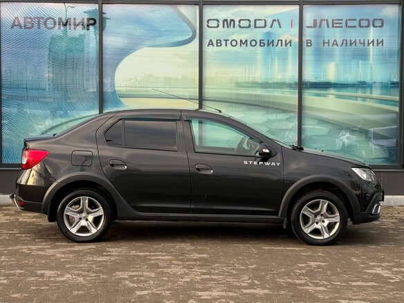 2019 Renault Logan Stepway II Рестайлинг, чёрный - вид 3