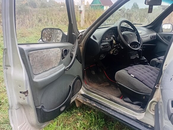 2003 Chevrolet Niva I, серебристый - вид 8