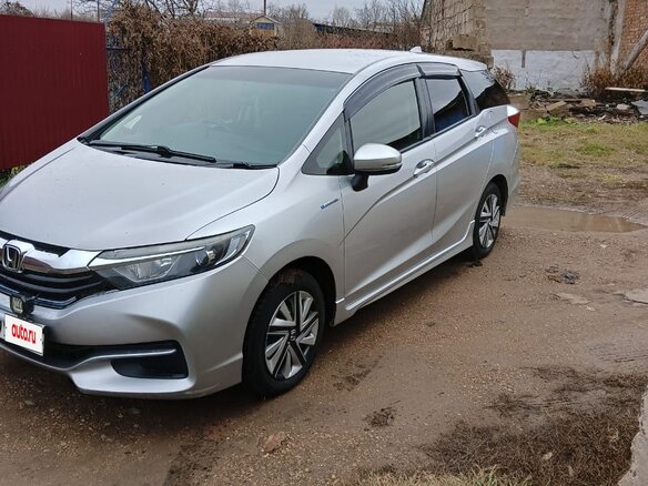 2015 Honda Shuttle II, серебристый, 930000 рублей