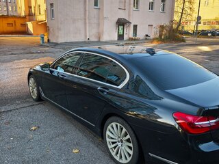 2017 BMW 7 серии Long 725Ld VI (G11/G12), чёрный, 2820000 рублей, вид 5