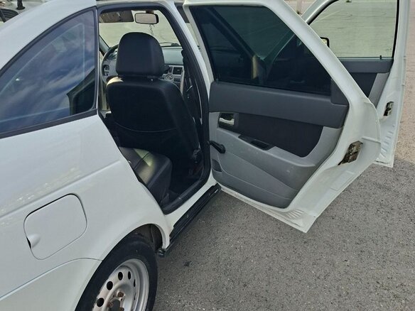 2010 Lada (ВАЗ) Priora I, белый, 380000 рублей - вид 13