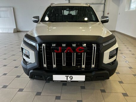 JAC T9