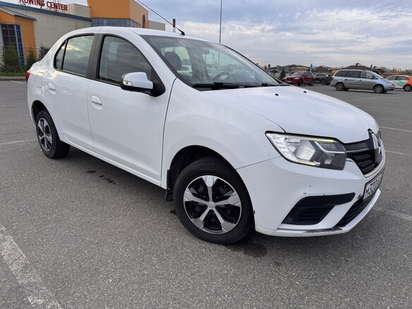 2021 Renault Logan II Рестайлинг, белый, 490000 рублей - вид 2