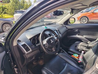 2012 Mitsubishi Outlander II Рестайлинг, чёрный, 1300000 рублей, вид 5