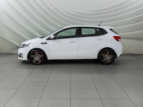 2015 Kia Rio 6-speed III, белый, 1268000 рублей - вид 3