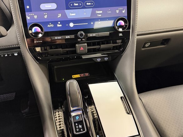 2025 Toyota Alphard IV, чёрный, 13499000 рублей - вид 21