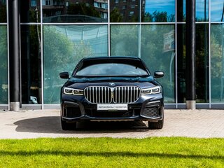 2019 BMW 7 серии 730d xDrive VI (G11/G12) Рестайлинг, чёрный, 5890000 рублей, вид 3