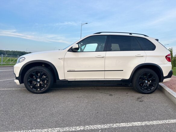 2010 BMW X5 30d II (E70), белый, 1970000 рублей - вид 3
