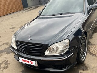 1999 Mercedes-Benz S-Класс 320 Long IV (W220), чёрный, 1800000 рублей, вид 1