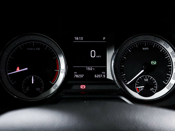 2017 Skoda Octavia III (A7) Рестайлинг, серебристый, 1498000 рублей - вид 10