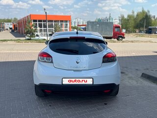 2012 Renault Megane III Рестайлинг, белый, 890000 рублей, вид 5