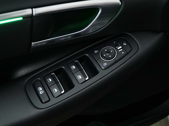 2021 Hyundai Sonata VIII (DN8), чёрный - вид 16