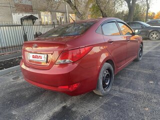 2016 Hyundai Solaris I Рестайлинг, красный, 900000 рублей, вид 5