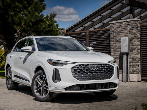 2025 Audi Q5 45 TFSI III (GU), белый, 5600000 рублей - вид 1
