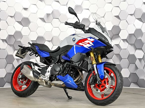 2025 BMW F 900 XR, синий, 1399000 рублей