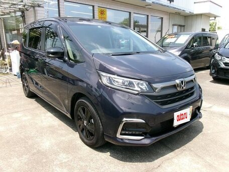 2023 Honda Freed II Рестайлинг, чёрный, 1380000 рублей, вид 1