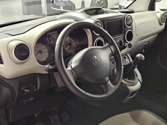 2013 Peugeot Partner II Рестайлинг, бежевый - вид 8