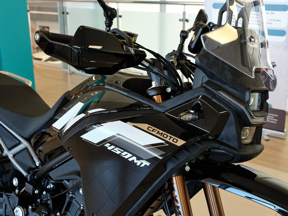 2026 CFMoto 450MT Sport, чёрный - вид 7